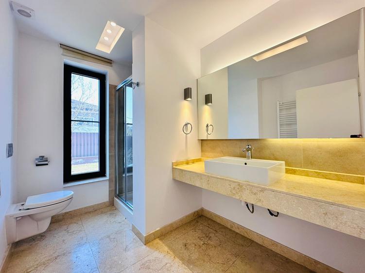 OXFORD GARDENS - VILA 7 dormitoare + PISCINA  || renovata