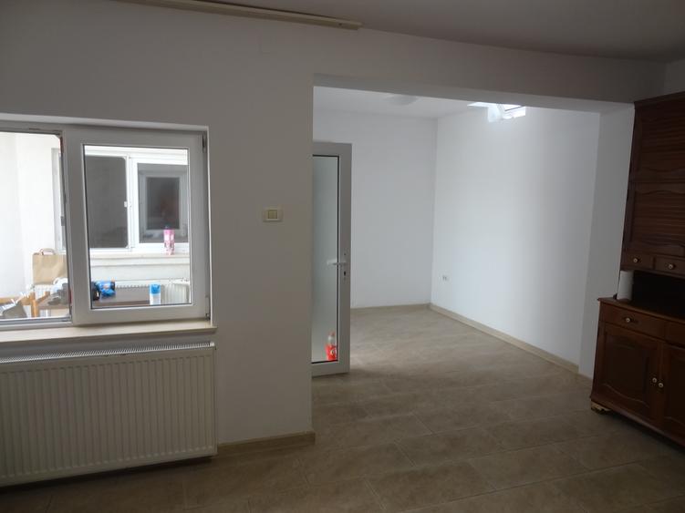 Delfinariu, Casa de vanzare 3 camere pe Tabla Butii.