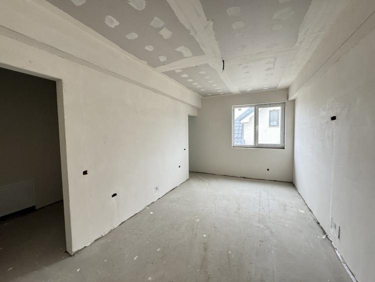 Casa individuala, 120 mp utili, 440 mp teren, Dezmir
