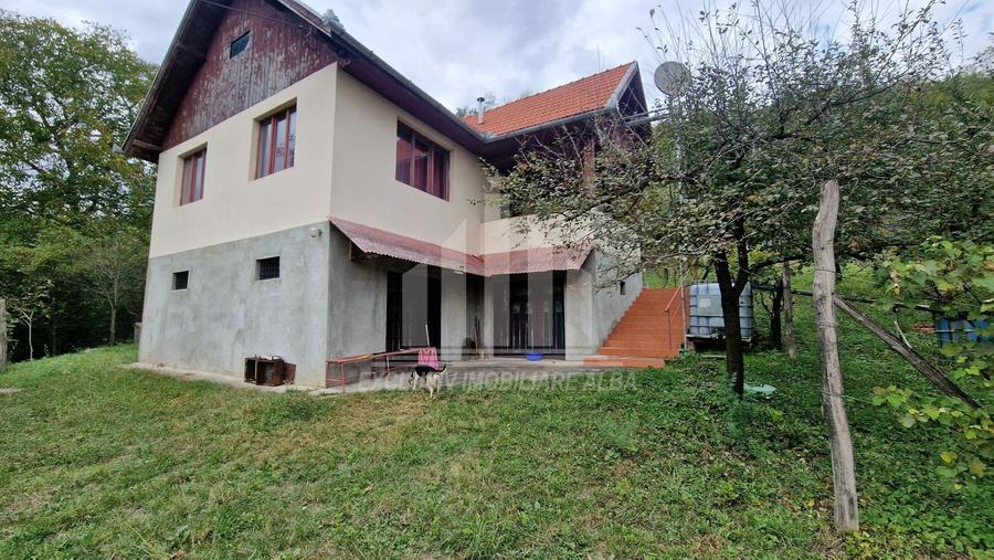 Casa individuala | 120 mp | 1342 mp teren | Livada | Cetea