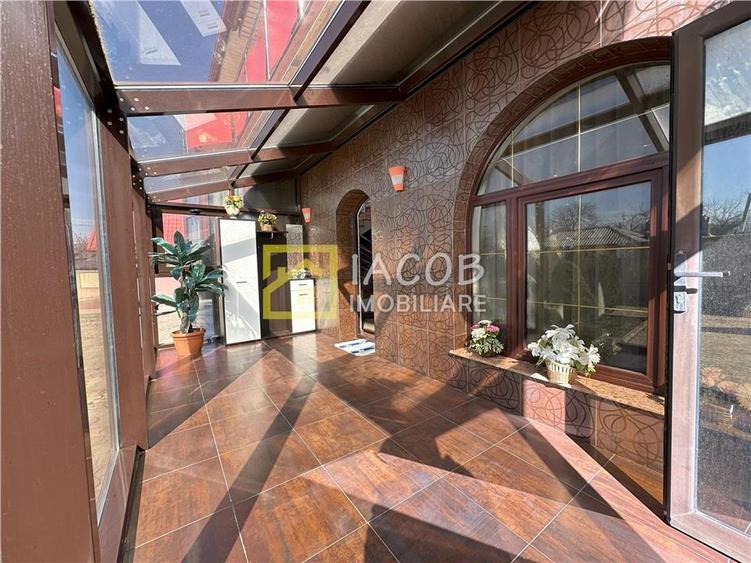 Casa impunatoare P+1+M in Cleja  ideala pentru locuinta sau investitie!