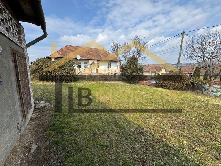 Casa individuala, 1192 mp teren, Zona Voiniceni