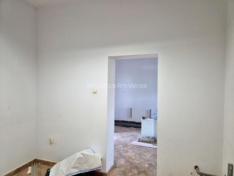 SPATIU COMERCIAL DE INCHIRIAT IN CALIMANESTI - 10