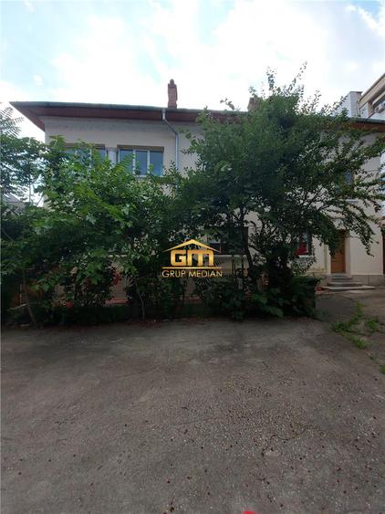 Casă de vanzare - Eleganță interbelică in centrul Ramnicului Valcea