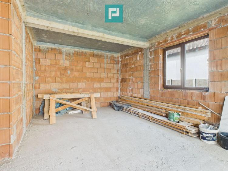 Casă la roșu, 4 camere, Zimandul Nou