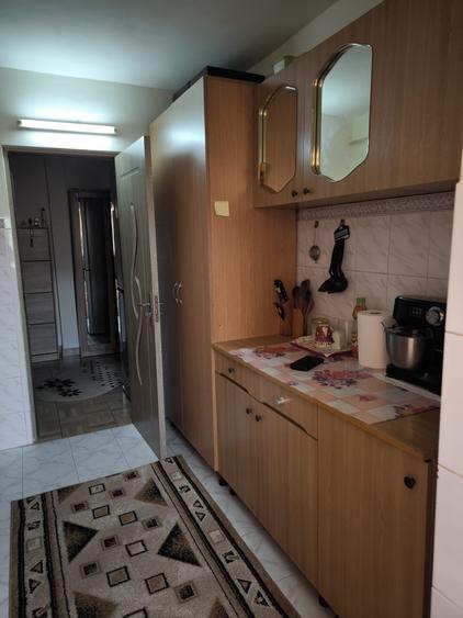 Apartament 2 camere decomandat+garaj