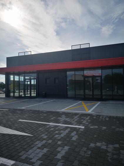Spatiu Comercial 122 mp zona Ford/Dedeman