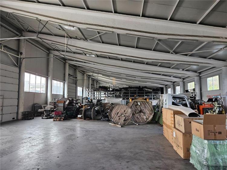 Spatiu Industrial - 1000 mp - Depozitare - Distributie