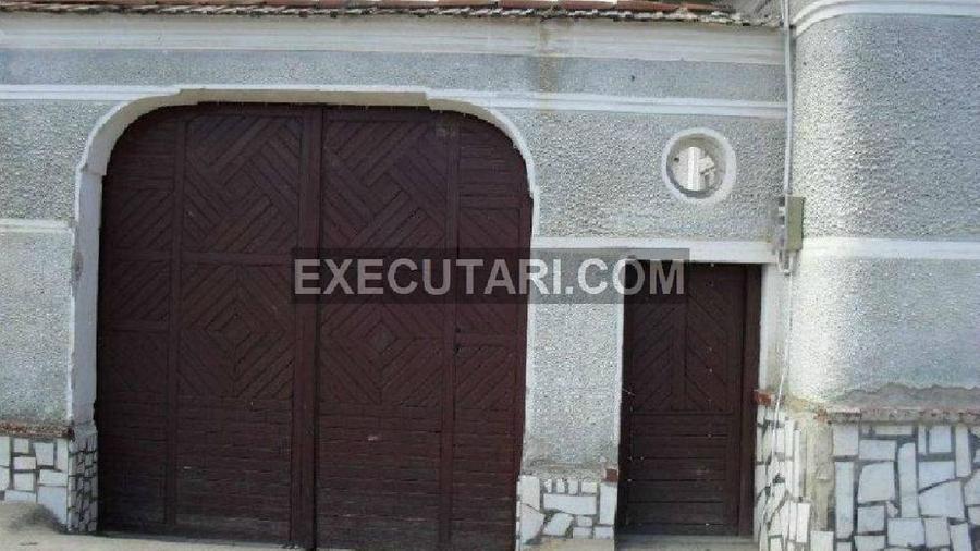 Casa S+P - 72 m² + Anexe - 120 m² + Teren - 509 m², Poiana Sibiului