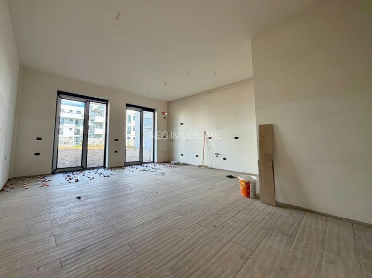 Apartament 4 Cam, 2 bai, terasa 40mp -Bloc Nou- Zona Plopi-Comision 0% - 3