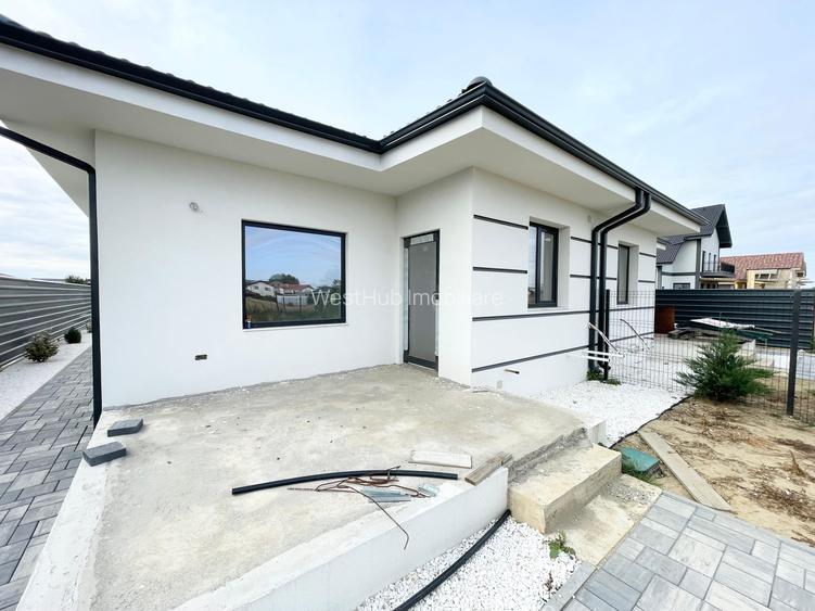 Duplex pe parter, 91 mp utili - la cheie - Mosnita Noua