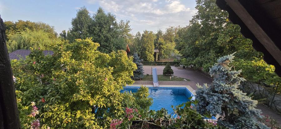 Vânzare Proprietate deosebita cu piscina, Gura Ocnitei Dambovita