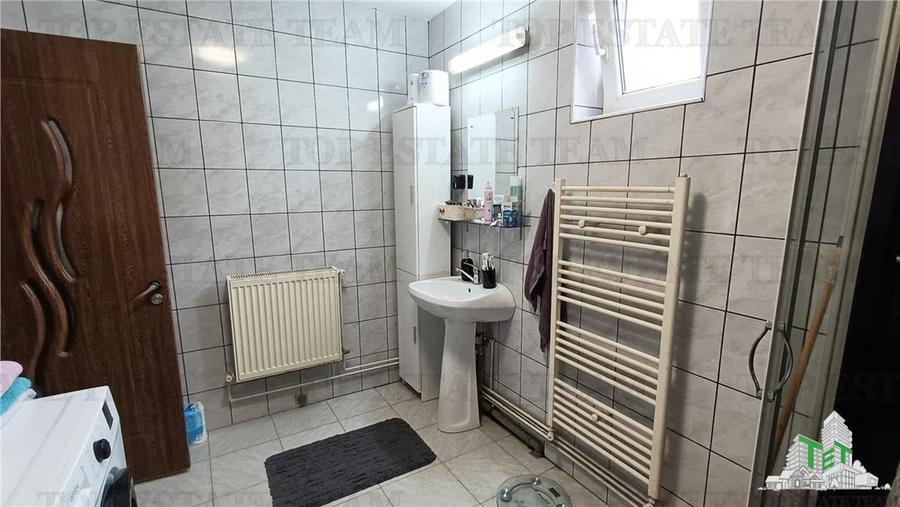 Vila individuala Otopeni cu curte generoasa - Potential ridicat!