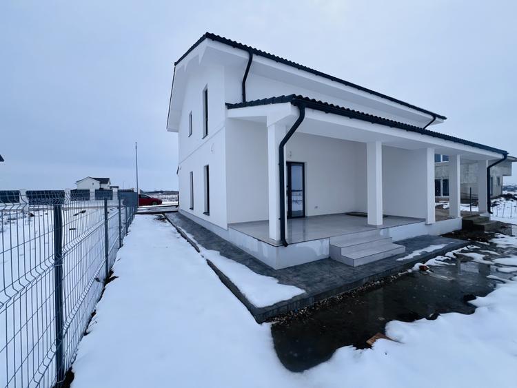 Duplex 3 camere, P+E, 91 mp utili, 250mp teren - Mosnita Veche