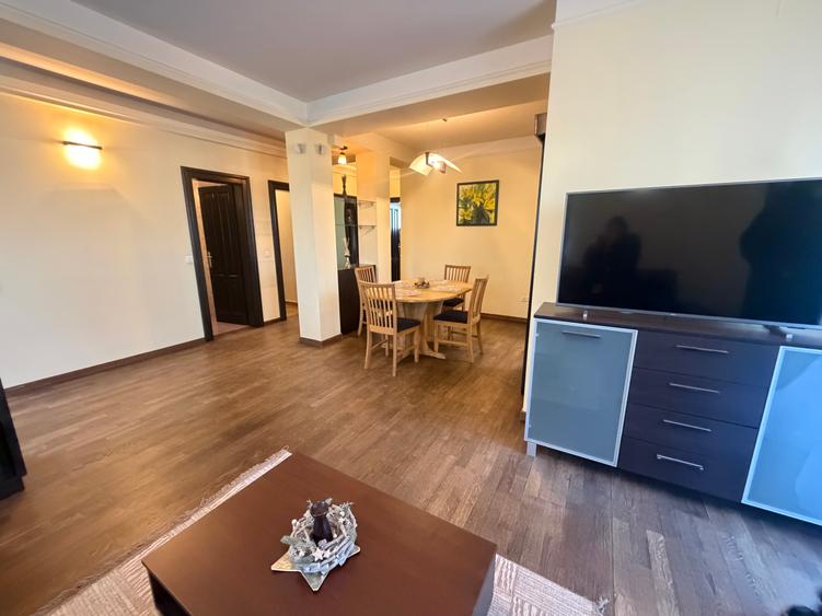 Inchiriez apartament 3 camere Mehala 550 euro