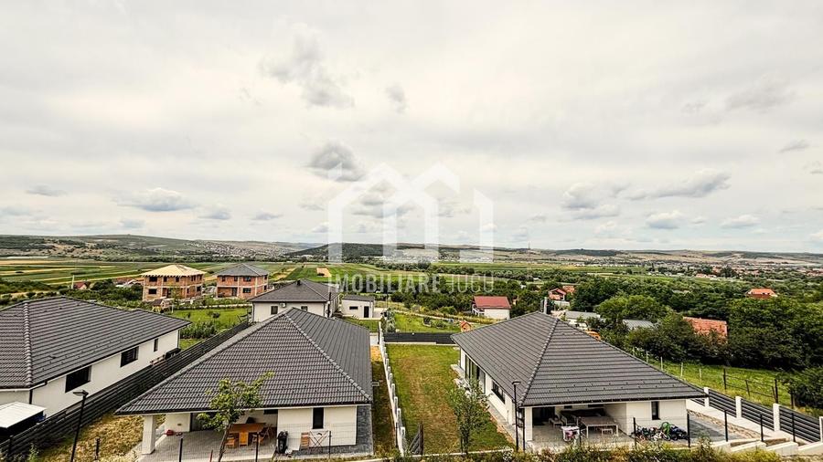 Casă panoramică în Jucu de Sus | Pădure la 200 m, vedere spre Cluj