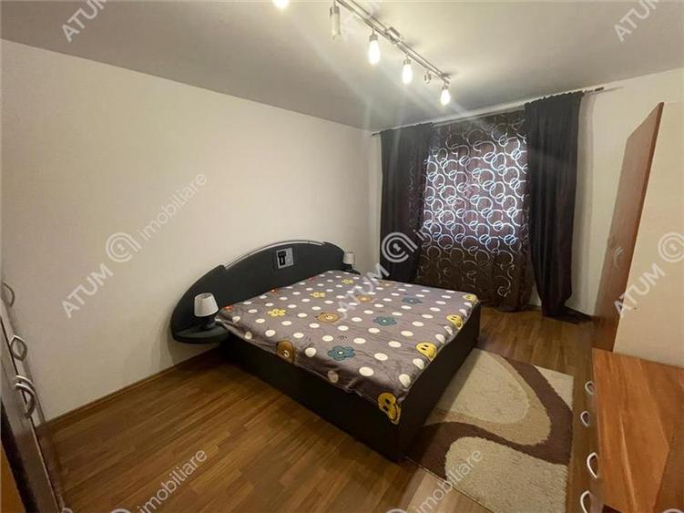 Apartament cu 3 camere decomandate 2 bai si 2 balcoane in Sibiu