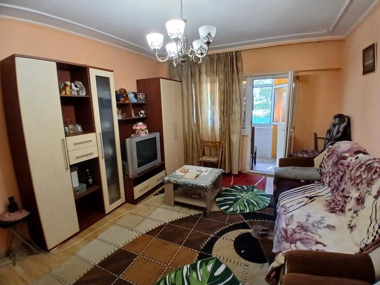 Delfinariu-Unirii! 3camere. dec. comf 0, 2 gs.