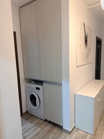 Apartament 2 camere, etaj 2/10, complet mobilat si utilat: aer conditionat,