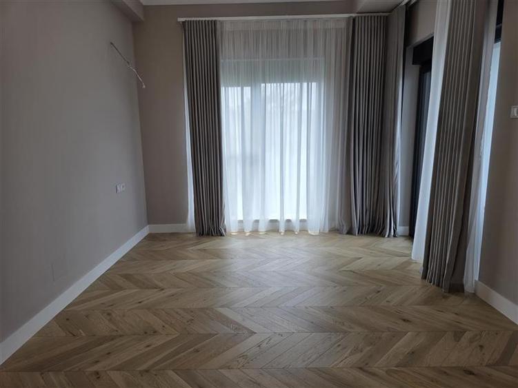 Casa cu lift langa Ford - Craiova