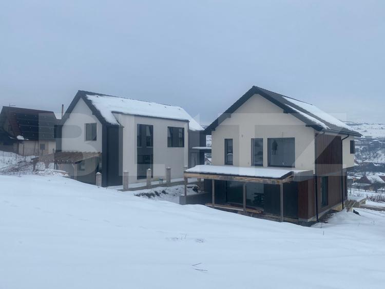 Casa individuala CF, 4 camere, 136mp, teren 700mp cu view la intrare Chinteni