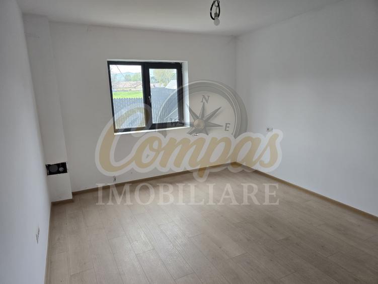 Apartament NOU in vila zona Gara Veche - cu parcare si grădină