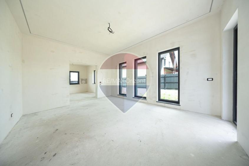 Casă pe parter în Hărman,3 dormitoare+ living, 630 mp teren - 4