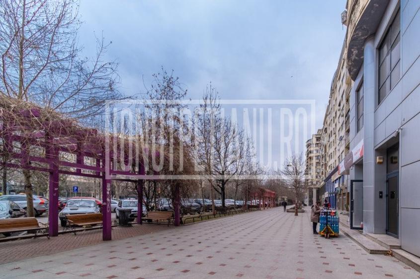 Spatiu comercial Bd Unirii Piața Alba Iulia Parter + 1etaj