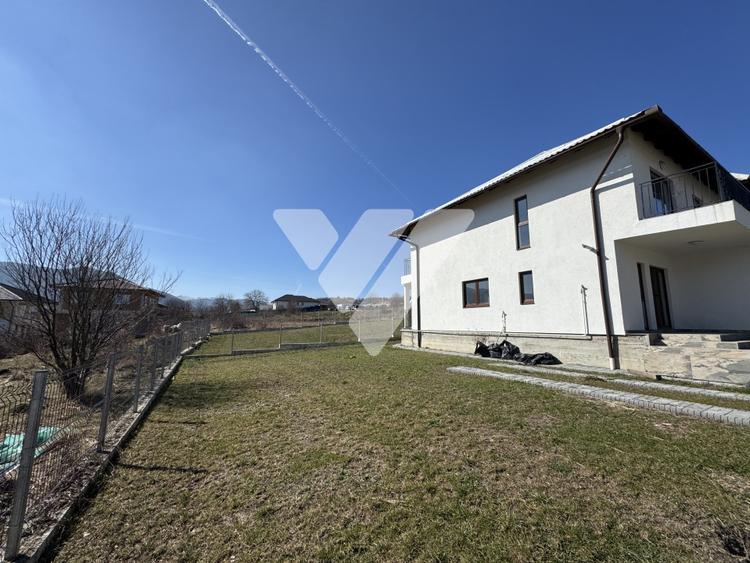 Casa LA CHEIE 4 camere si teren 386 mp de vanzare in Cisnadie Sibiu