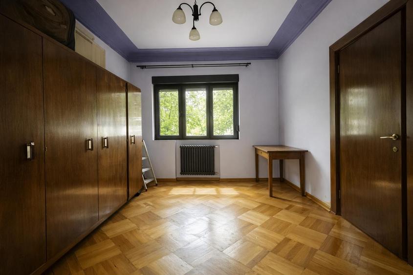 Apartament Romana, Caderea Bastiliei