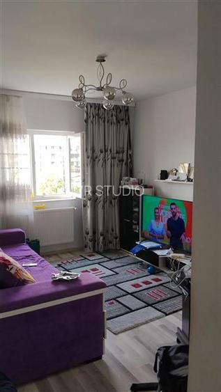 Vanzare apartament 2 camere Aparatori Patriei - 3