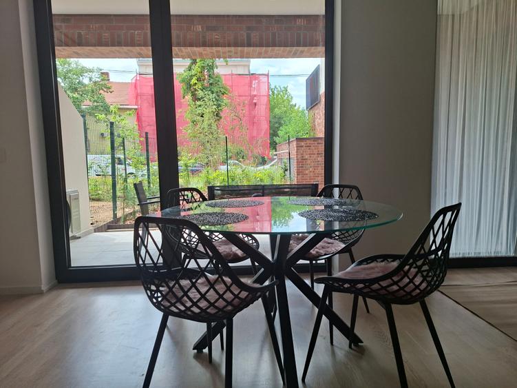 Prima inchiriere, apartament cu gradina si parcare subterana
