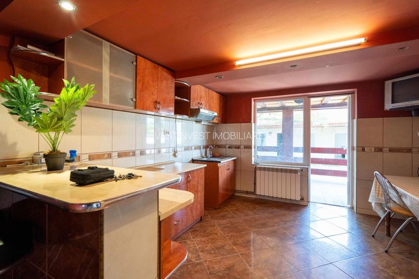 Casa cu 5 camere si 350 mp de teren in spate la parcul Salca - 3