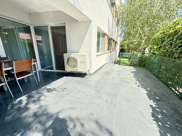 Pipera : Apartament superb de 4 camere cu gradina proprie de 120mp !