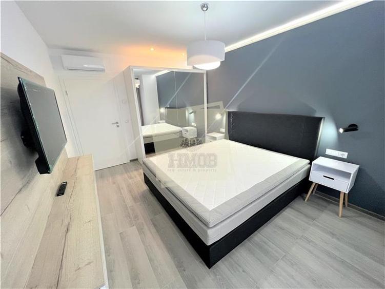 Pethouse de lux 4 camere 2 bai 2 terase si parcare in zona Centrala