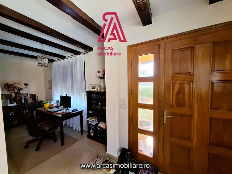 Casa individuala de vanzare cu 5 camere-210 mp utili-540 mp teren!