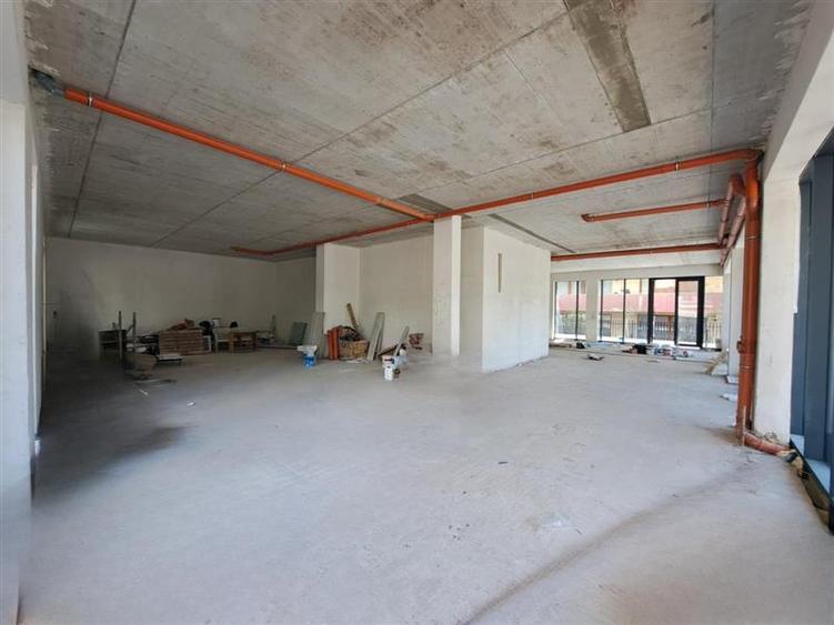 Spatiu comercial, 244 mp utili, situat in cartierul Grigorescu!