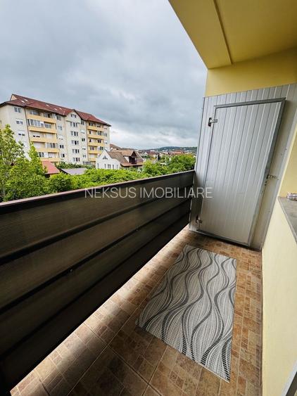 Apartament de vânzare cu 3 camere - 11