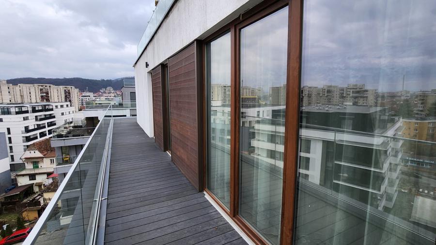 Apartament de lux cu terasa panoramica