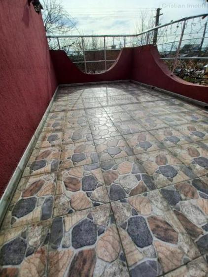 Vila P+1+M, 300mp construiti ,TOTUL NOU Chercea Mobilat