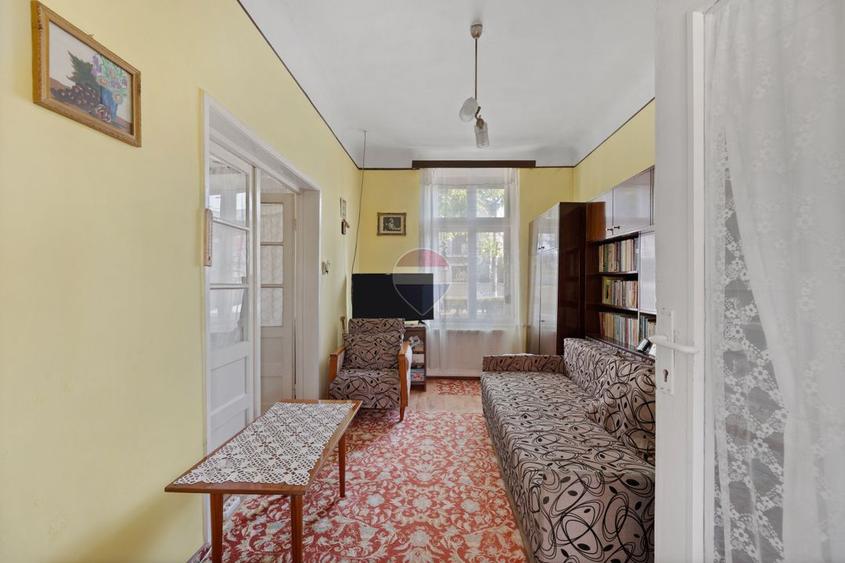 Casă 4 camere cu teren 475 mp – zonă centrală, Arad
