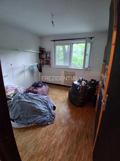 Apartament 4 camere-semidecomandat-zona Drumul Taberei - 12