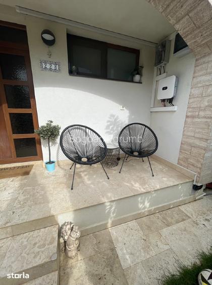 Casă modernă tip triplex, unitate de capăt  - 2