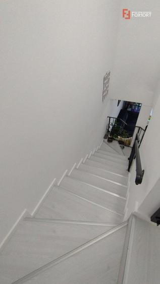 Casa insiruita, 4 camere, Sacalaz - arhitectura moderna, 2 locuri de parcare
