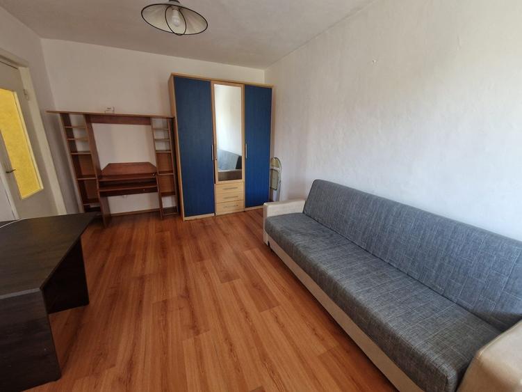 Soarelui | Garsonieră | Etaj 3 | Bld. Sudului | Lângă parc