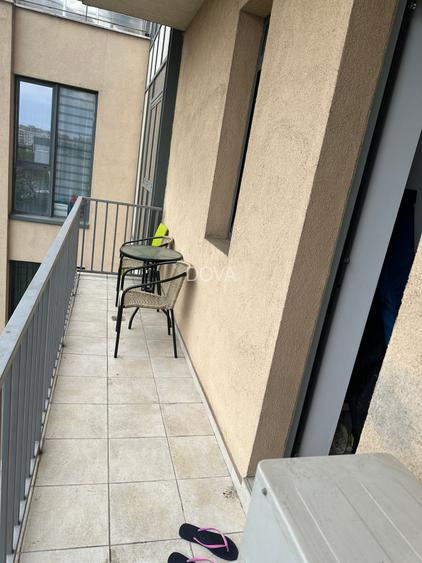 Apartament cu 4 camere, 3 grupuri sanitare, 2 terase, 1 boxa, 2 parcari - 5
