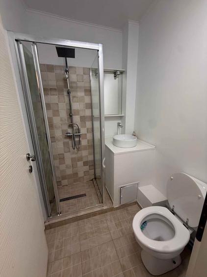 De vânzare apartament 3 camere 76 MP la cheie