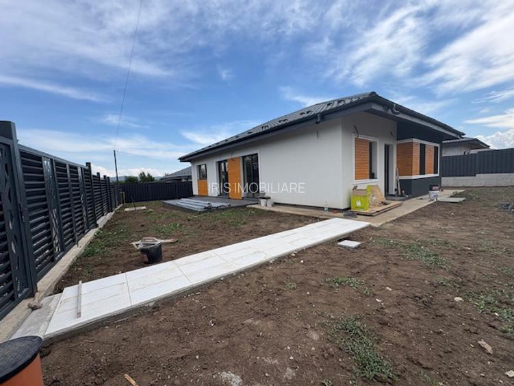 Locuinta premium! Casa single,4 camere,2 bai,teren 450mp,view superb! - 7