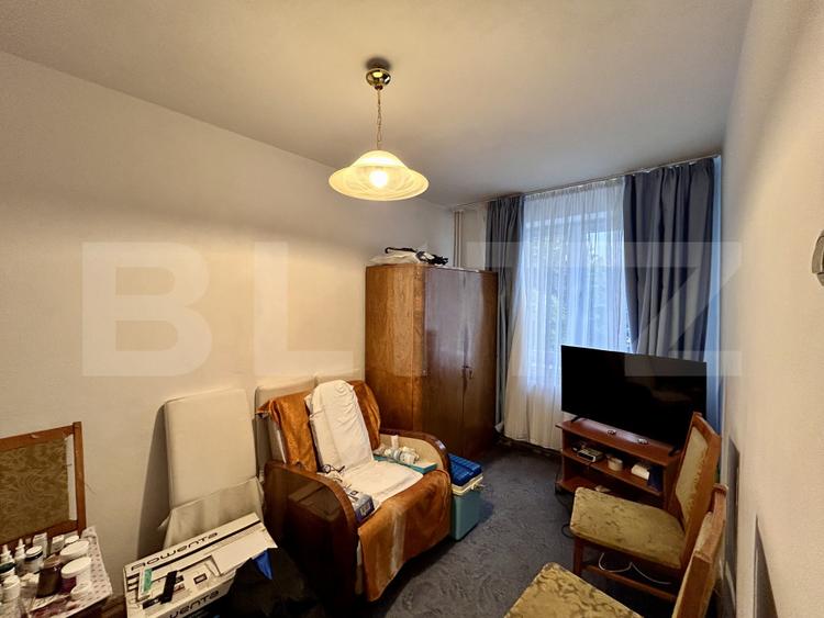 Apartament cu 3 camere, 56 mp, zona Cina
