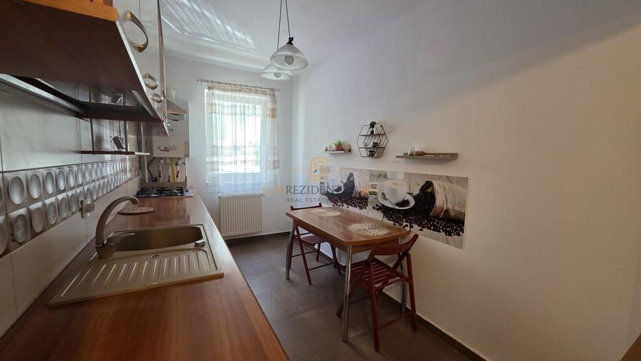 Apartament 2 camere de vanzare, loc de parcare, acces metrou Aparatori